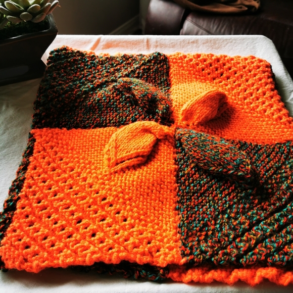 Crocheted Cover for Throw Pillow - Picture 7 of 11